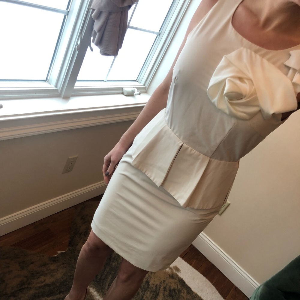 Dress - Picture 5 of 7